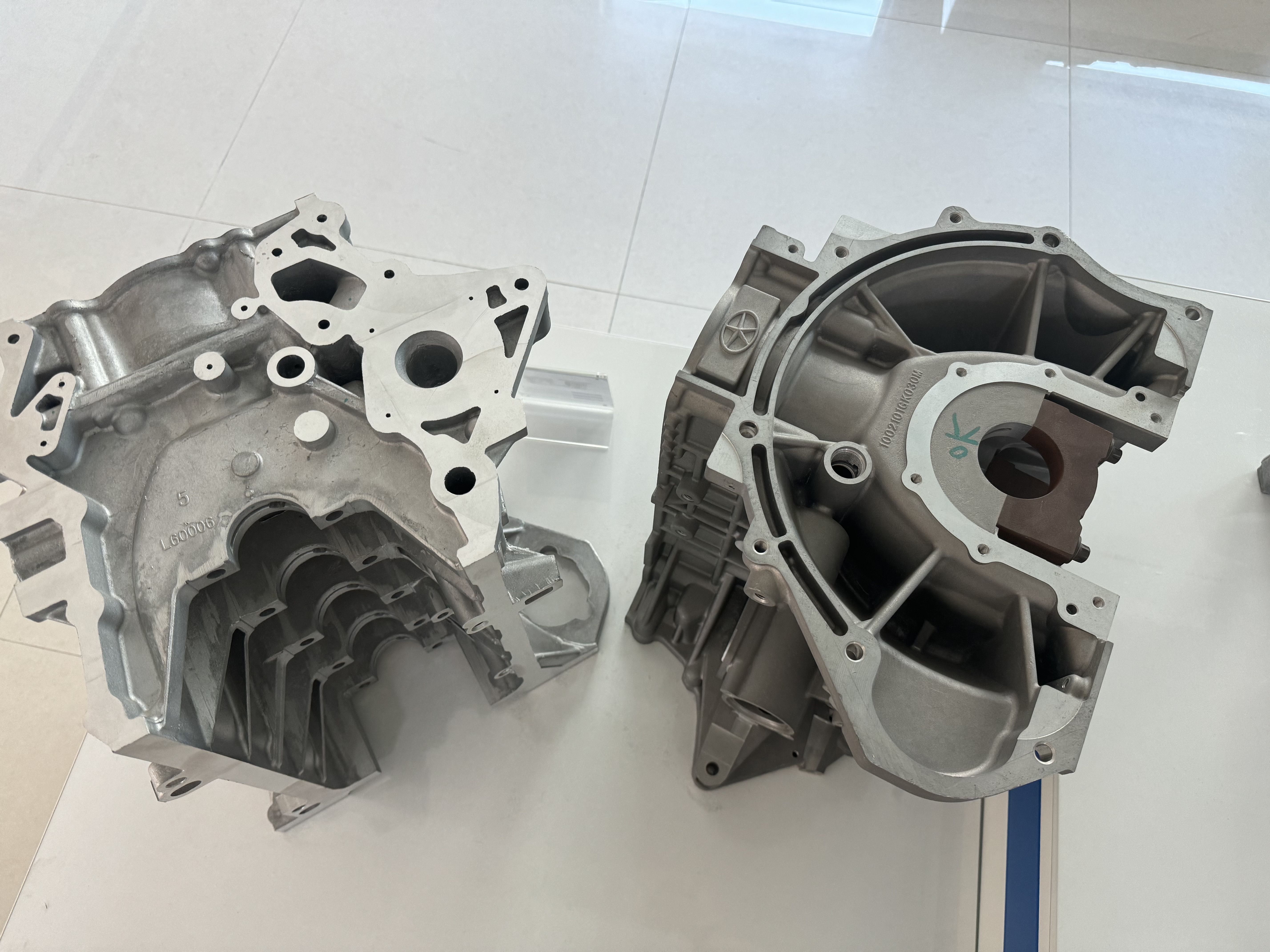 Customized automotive engine block 1.6V——Aluminum die-casting products + CNC machining process