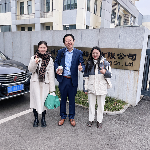 Scuderia Pacifico besuchte Suzhou Jincheng Precision Die Casting Co., Ltd., um eine Zusammenarbeit bei landwirtschaftlichen Autoteilen zu besprechen