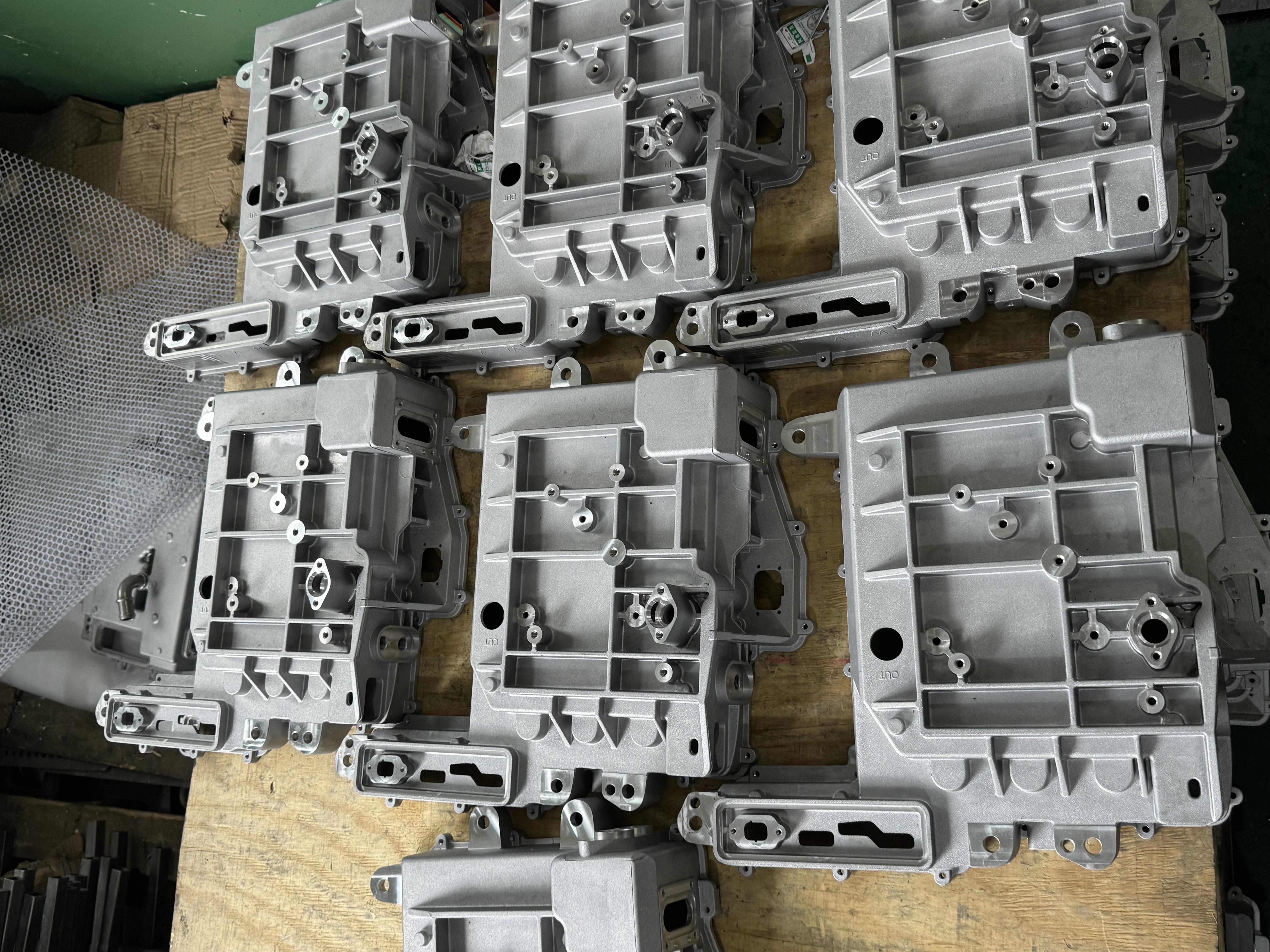 Aluminium alloy shell die casting process custom drawing custom CNC machining die casting service