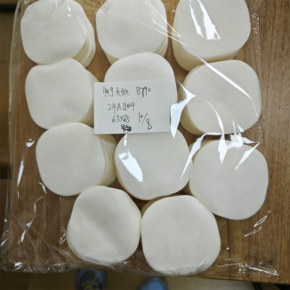 Round cotton pad sample with package