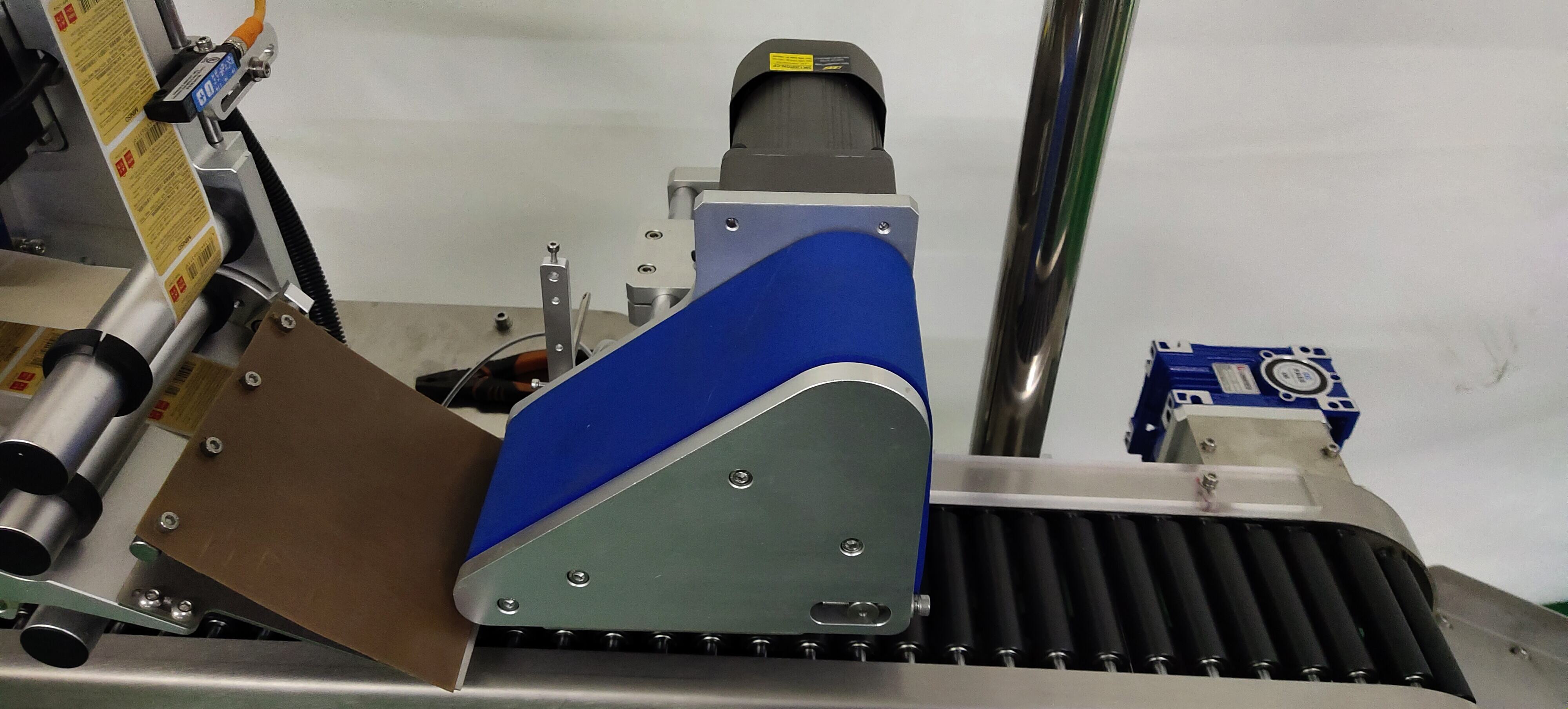 Versatile Label Handling Capability