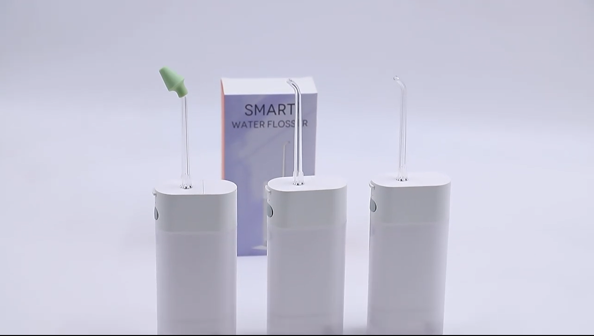 Oral irrigator