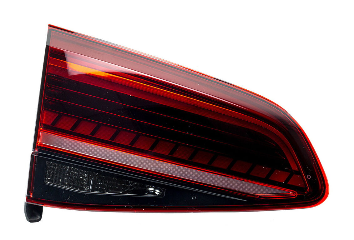  cutting-edge technology in car lamp assembly manufacturing