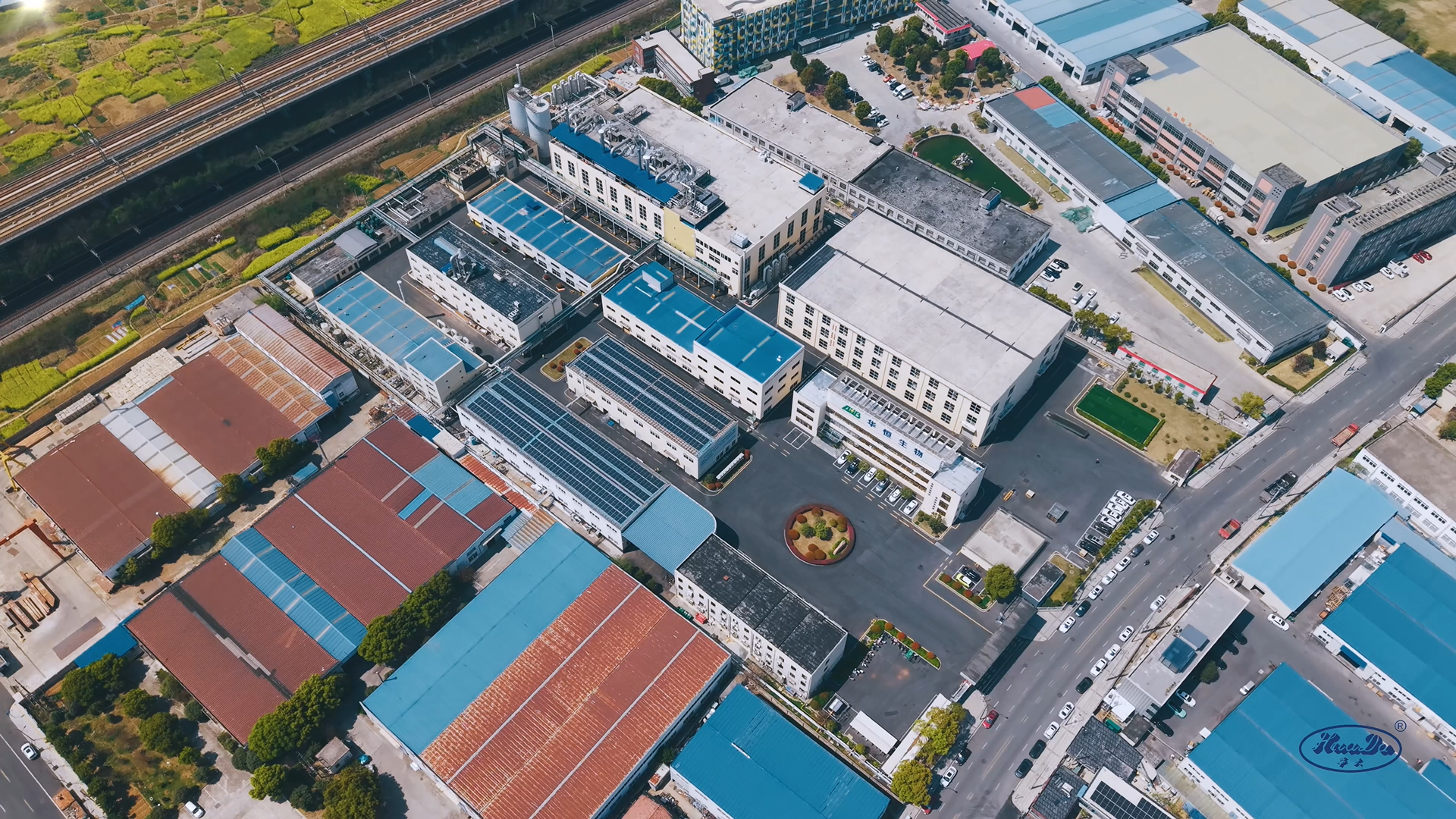 Jiangsu Huada Centrifuge Co., Ltd. desfășoară comunicare și formare privind tehnologia de separare în domeniul materialelor biobazate pentru clienți.