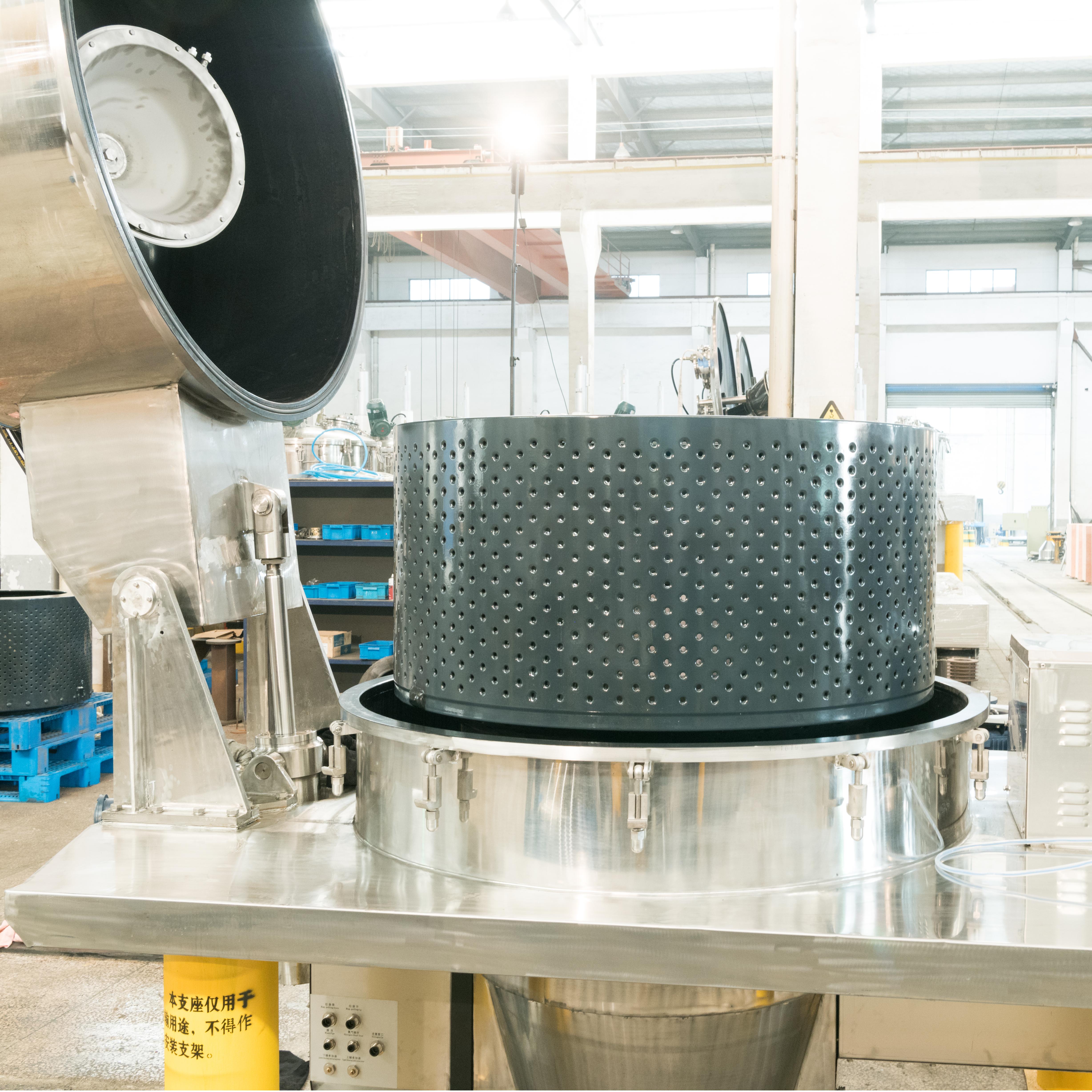 Leading Performance in Bag Pulling Industrial Centrifuges