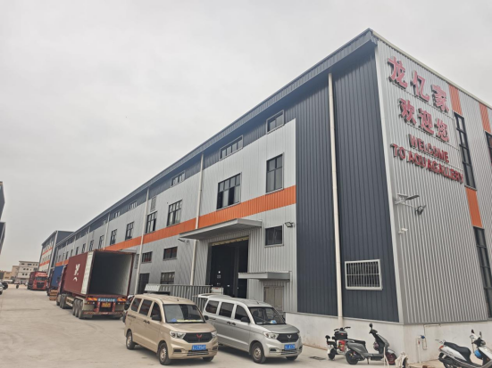 Aqua Gallery’s fabrik i Foshan når dagligt milepæl med afsendelse af 3 containere