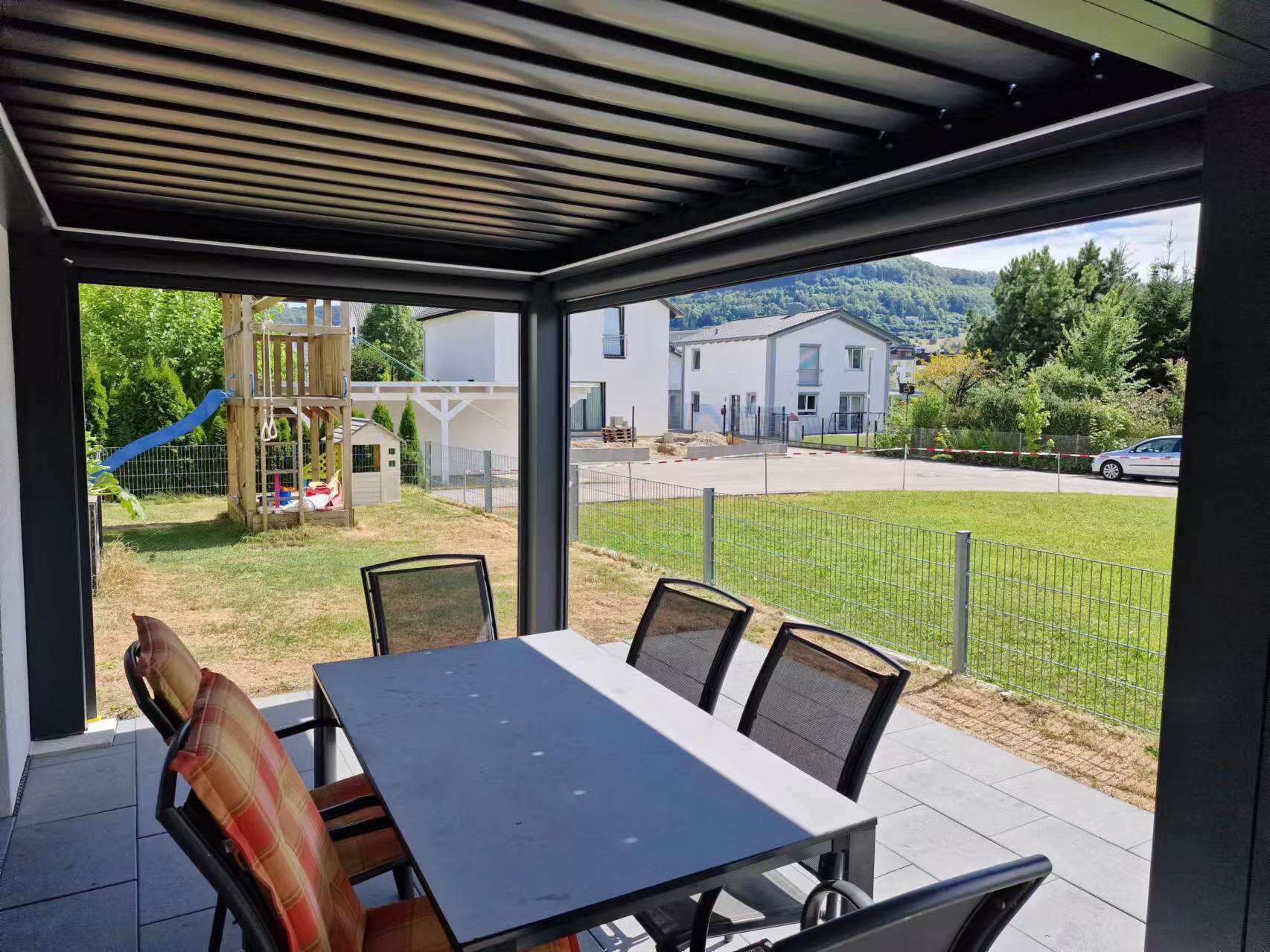 How Do Outdoor Pergolas Extend Your Entertaining Area?