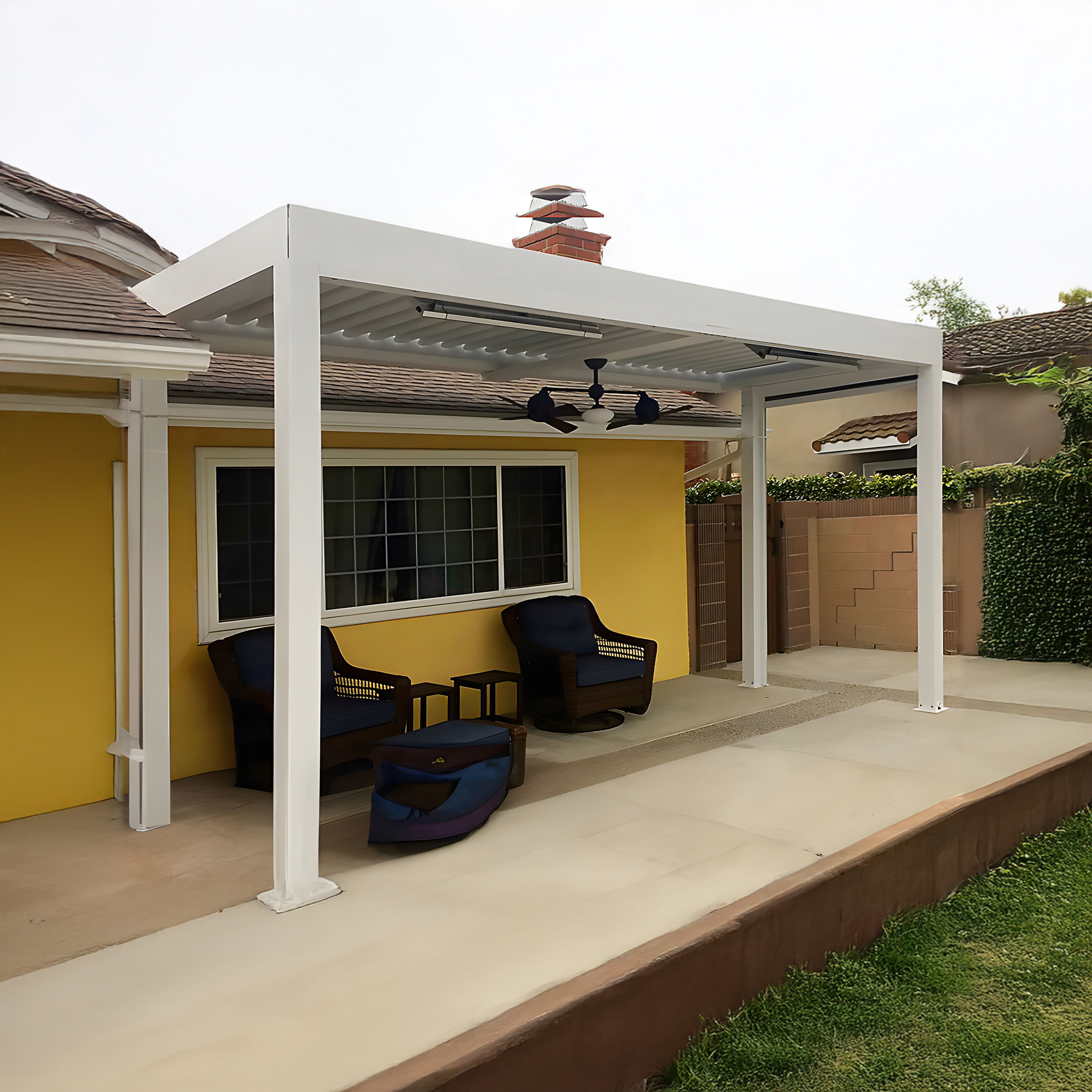 What Styles of Freestanding Pergolas Work for Modern Homes?