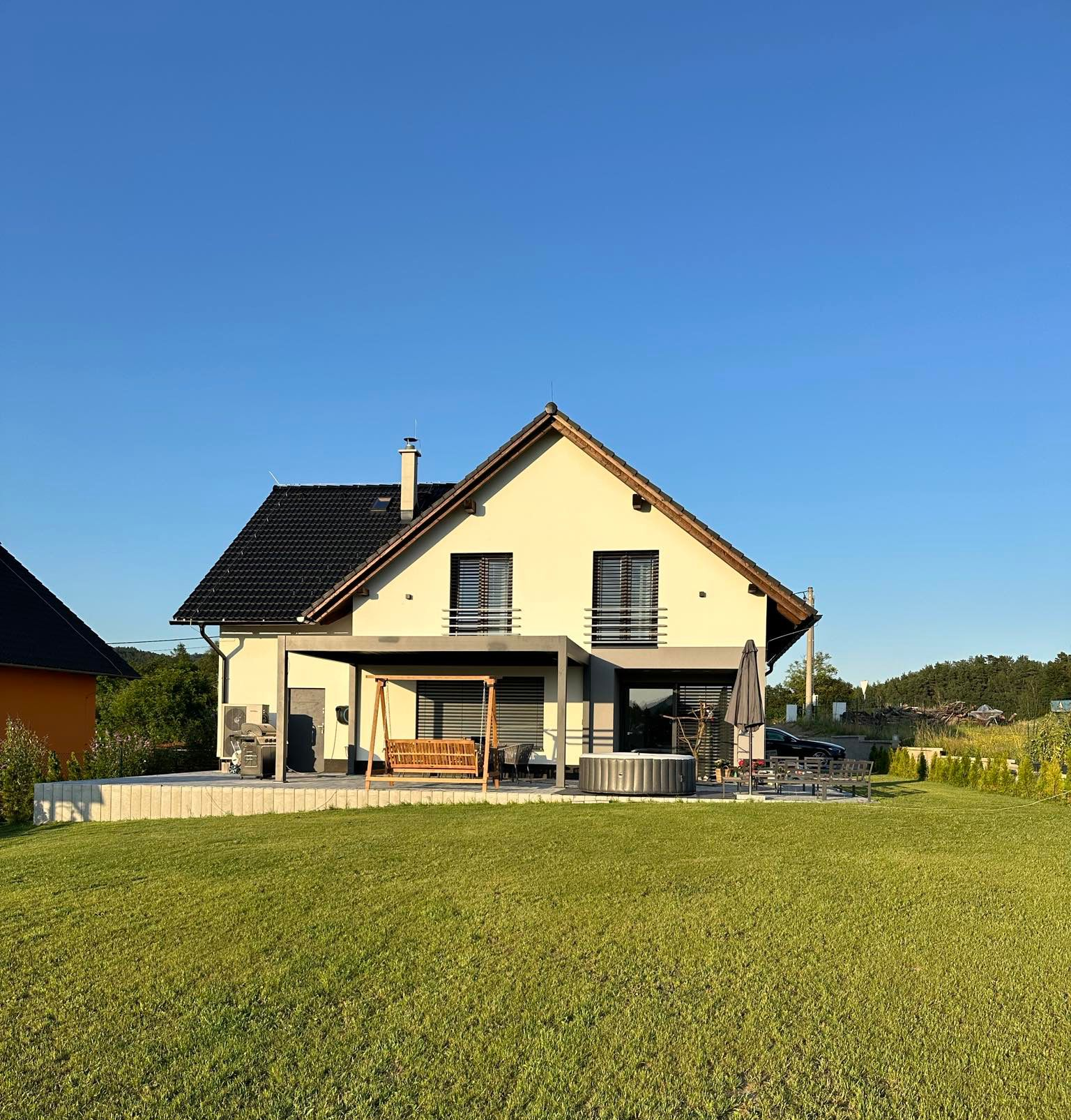 Can a Pergola Be Installed Without Professional Help?