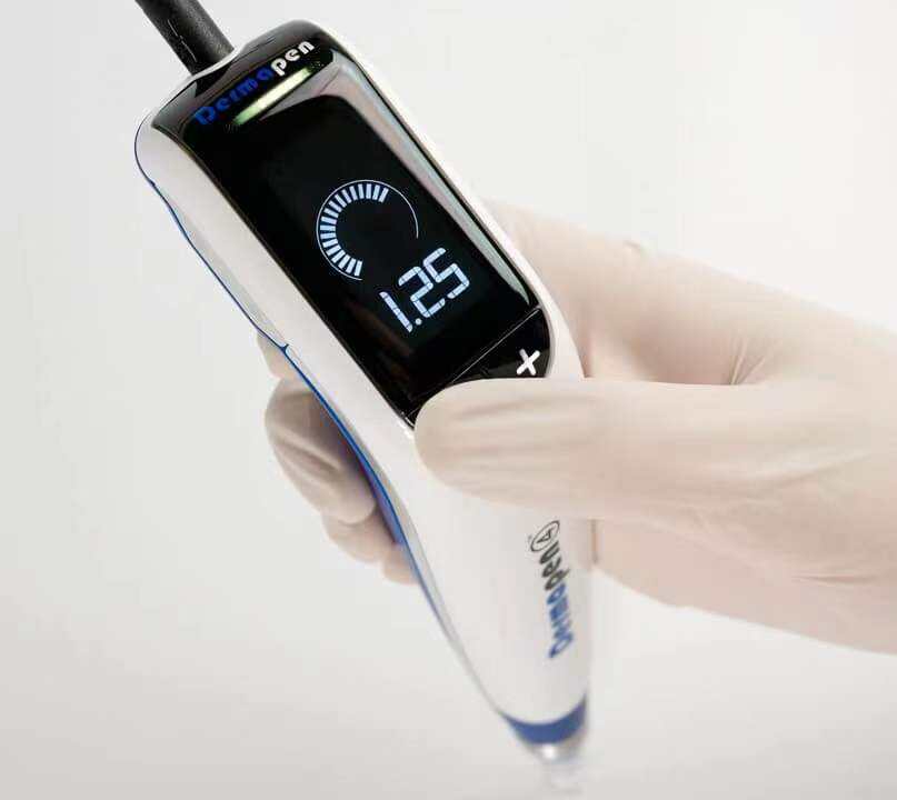Say goodbye to acne scars and hyperpigmentation with our derma pen treatmen