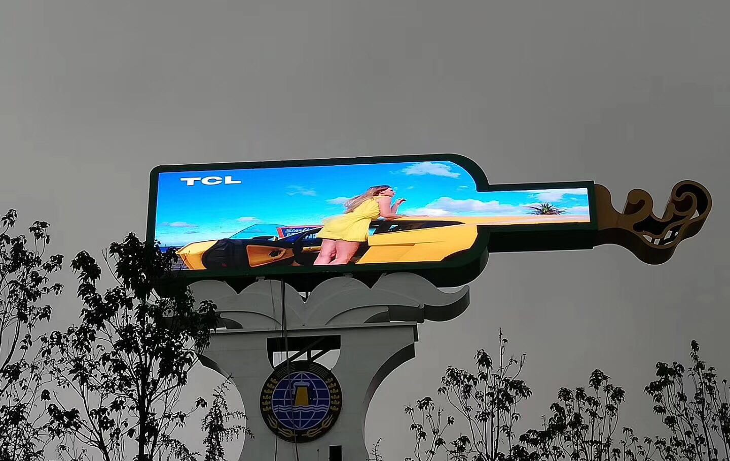 JIUWLDS Outdoor SMD IP65 Commercial advertising sports stadium billboard 960*960 High defination Easy Front and rear installation Led display screen