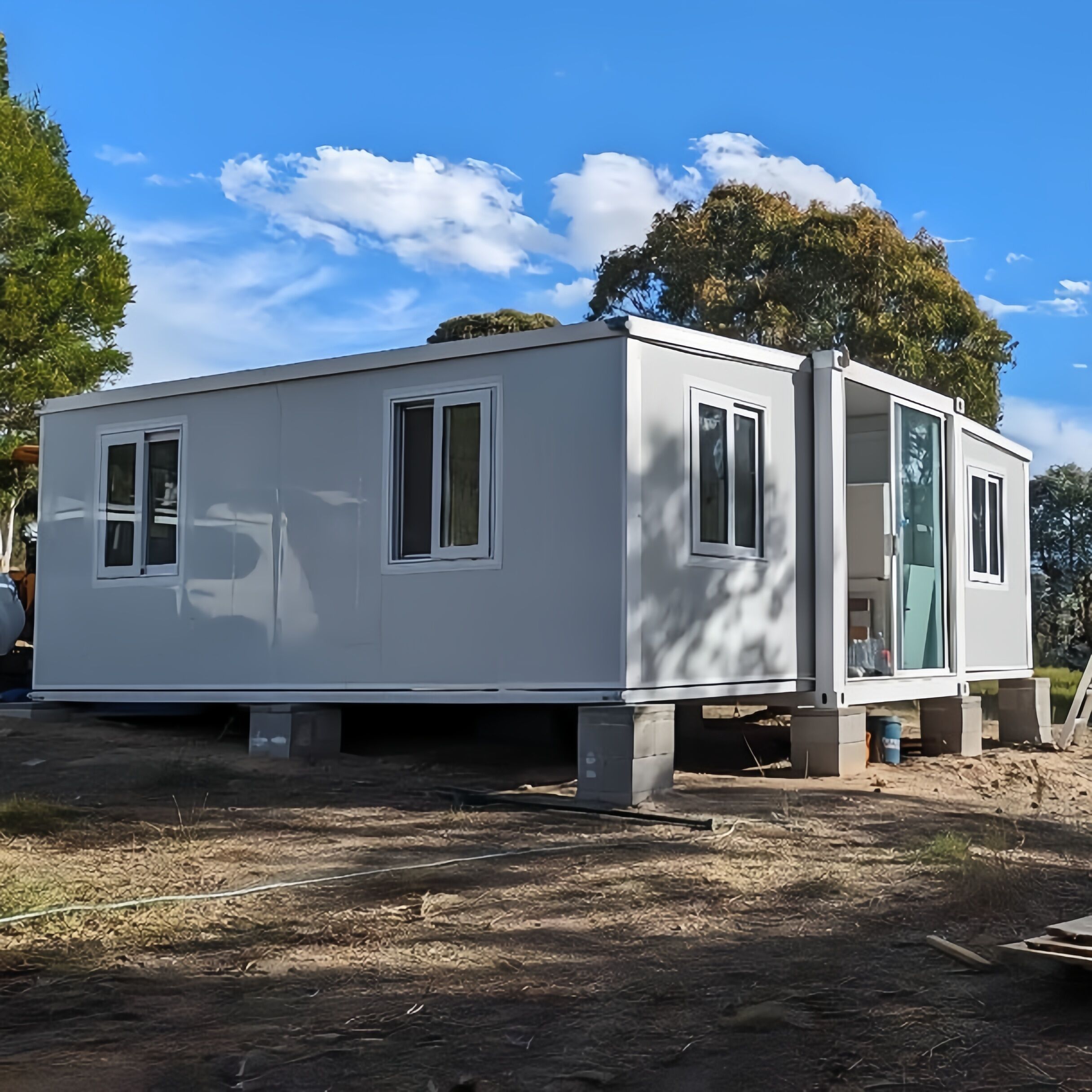 UVO Expandable container house