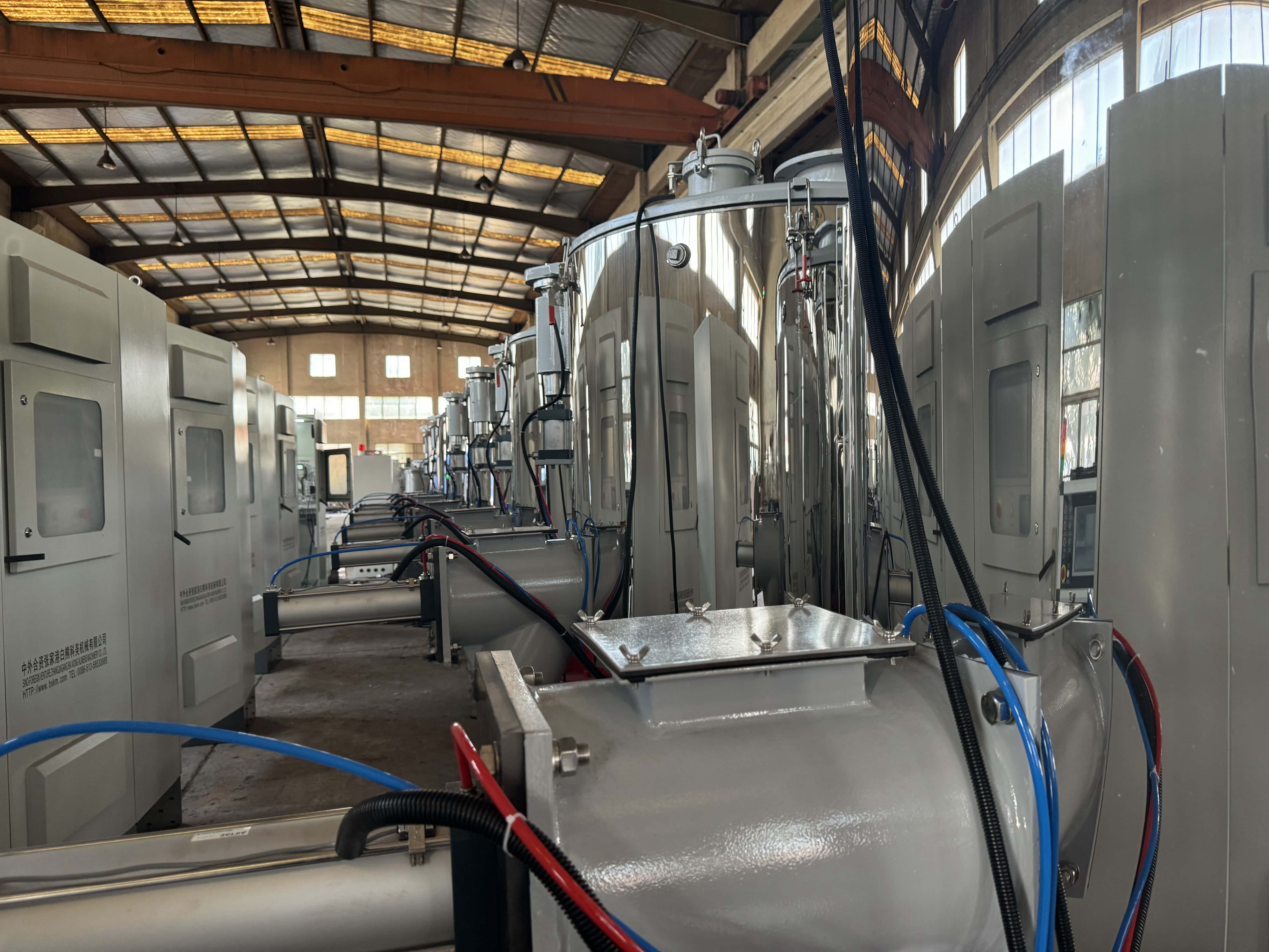 Industrielle pulverblanderløsninger til plastindustrien