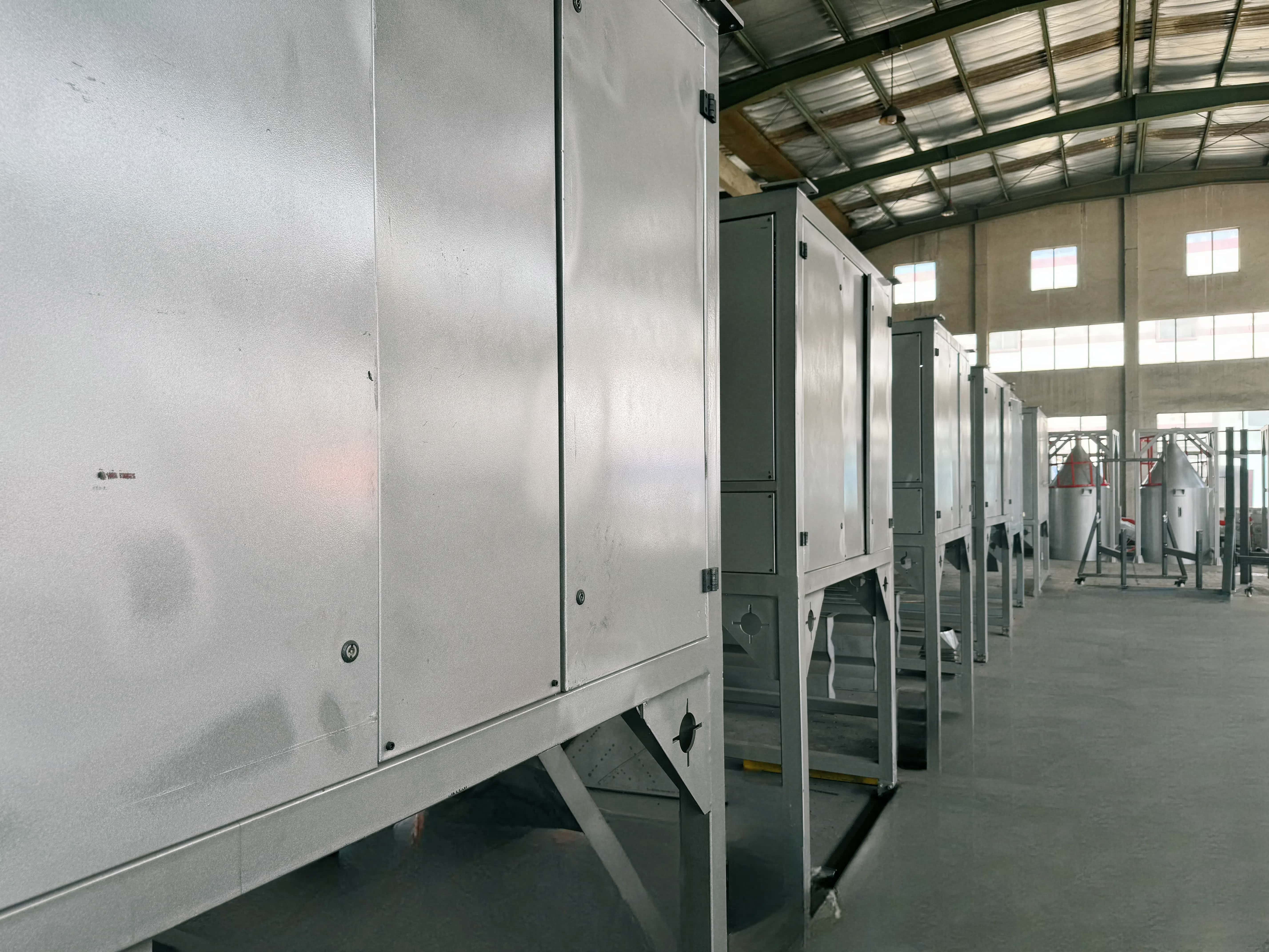 What Types of Rubber Materials Can a Professional Rubber Separator Machine Process?