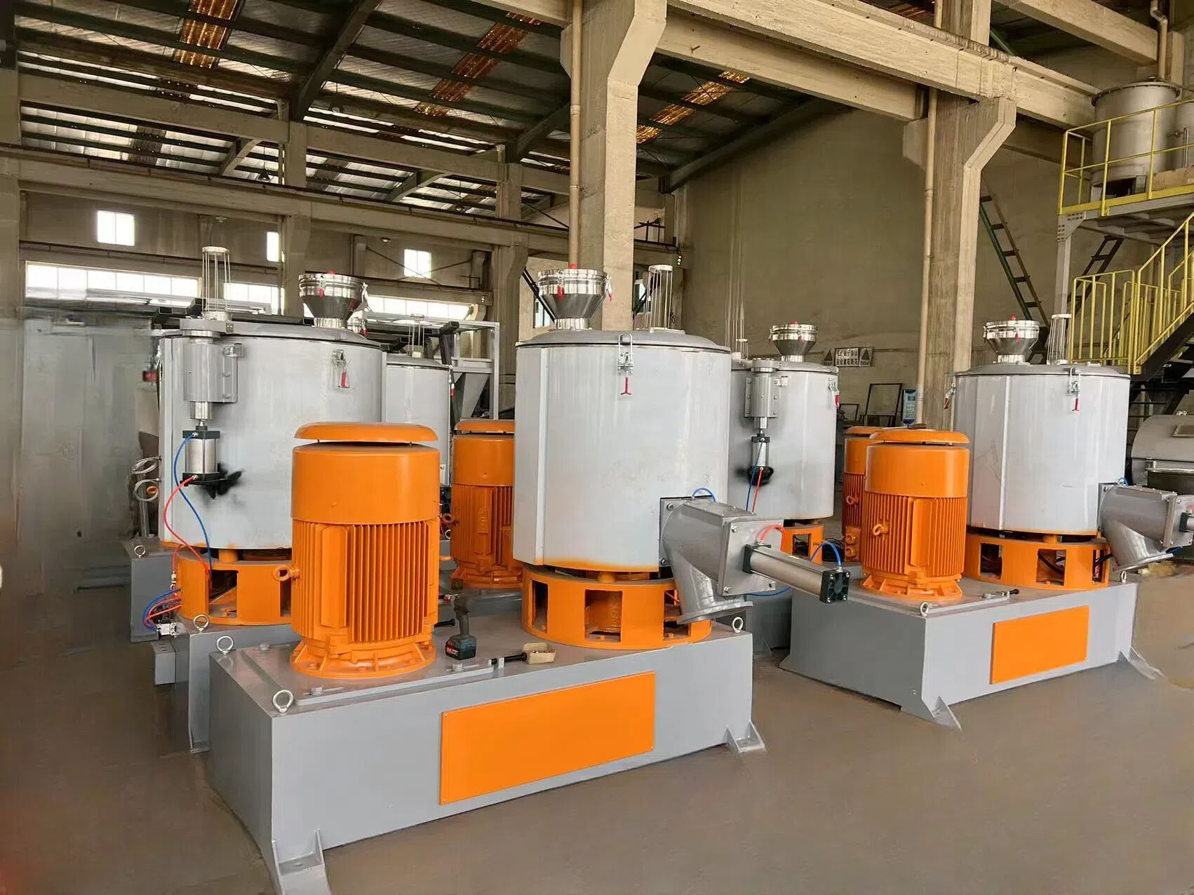 Komplekse løsninger til pulverblanding i plastindustrien