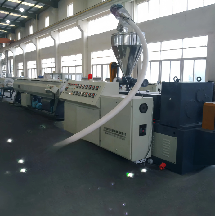 Difference 1: Operation Principle of Single-Screw and Twin-Screw Pipe Extrusion Machines  