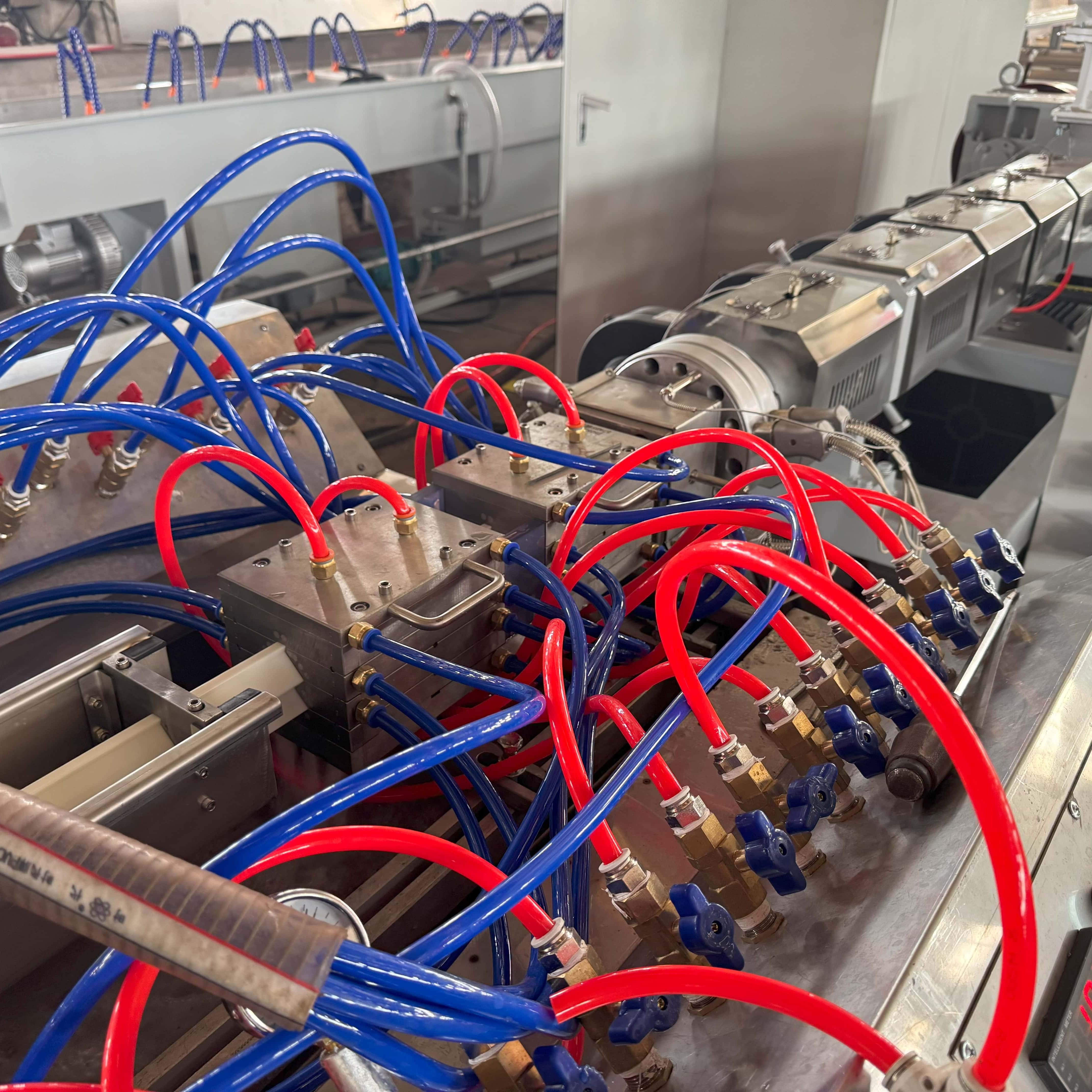 Innovative Plastic Sheet Extrusion Line Solutions