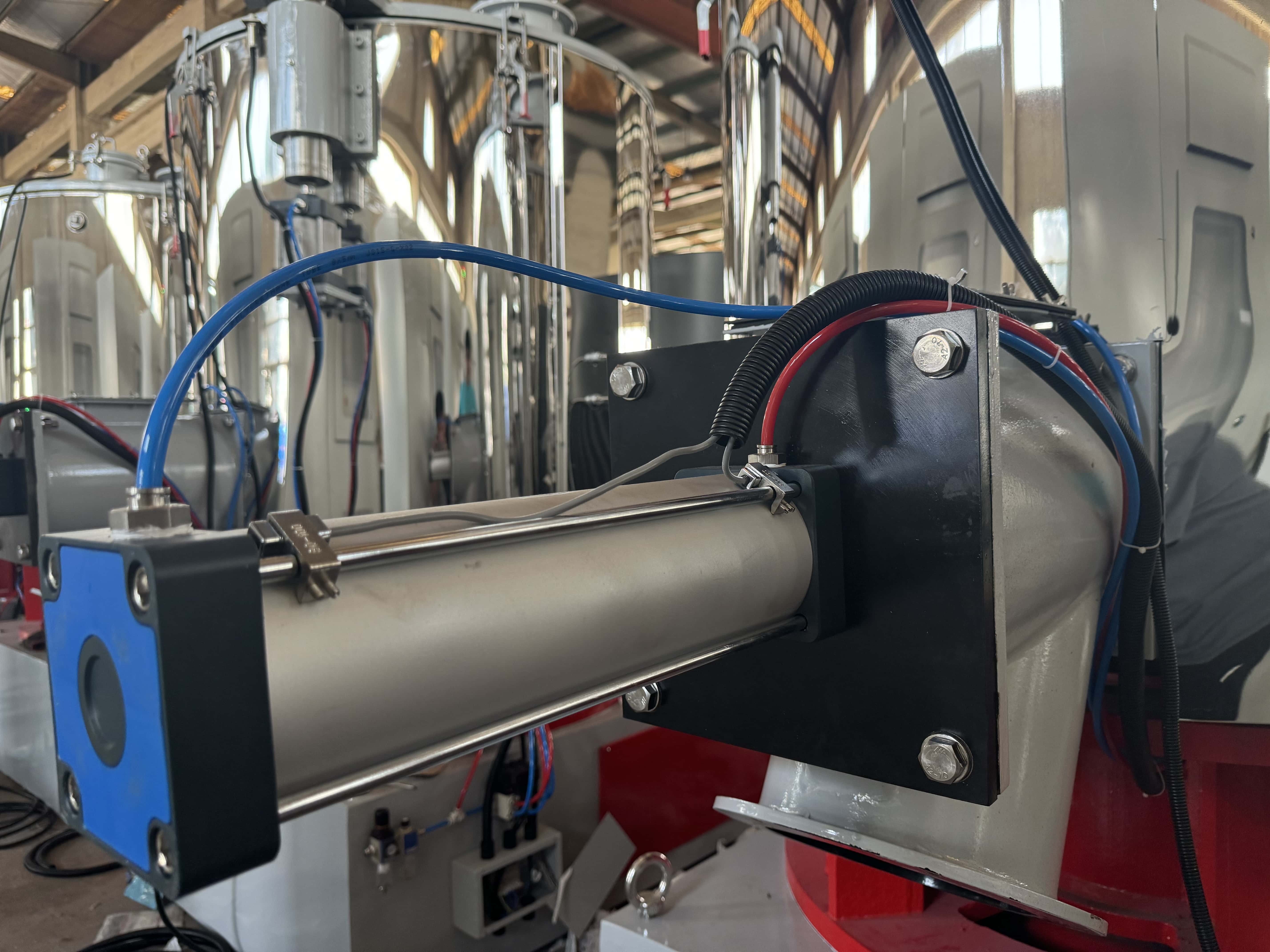 In che modo il miscelatore di batterie al litio Baixiong Klimens garantisce prestazioni stabili durante il funzionamento a lungo termine?