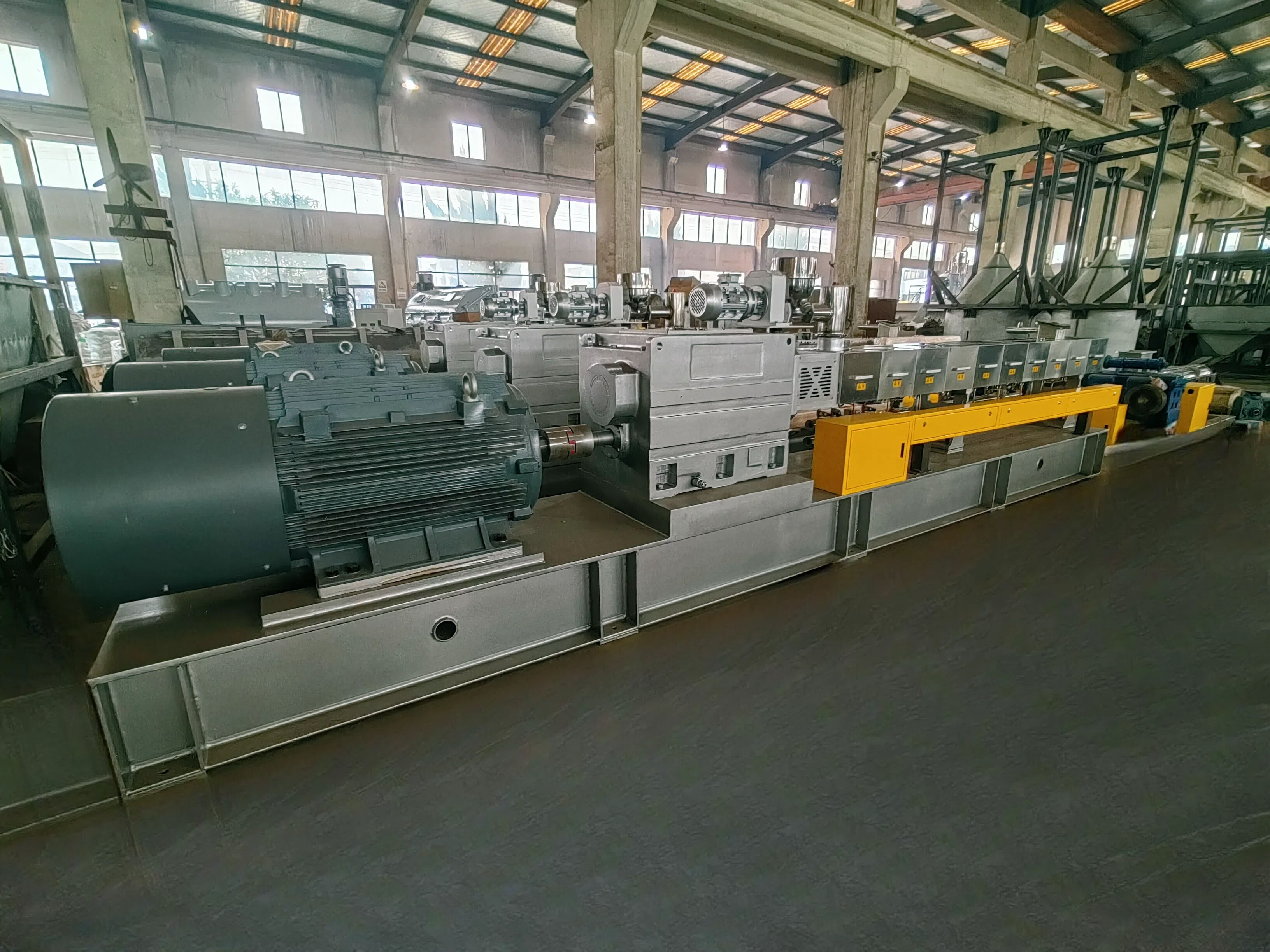 SJSP Series Parallel Twin-Screw Extruder supplier