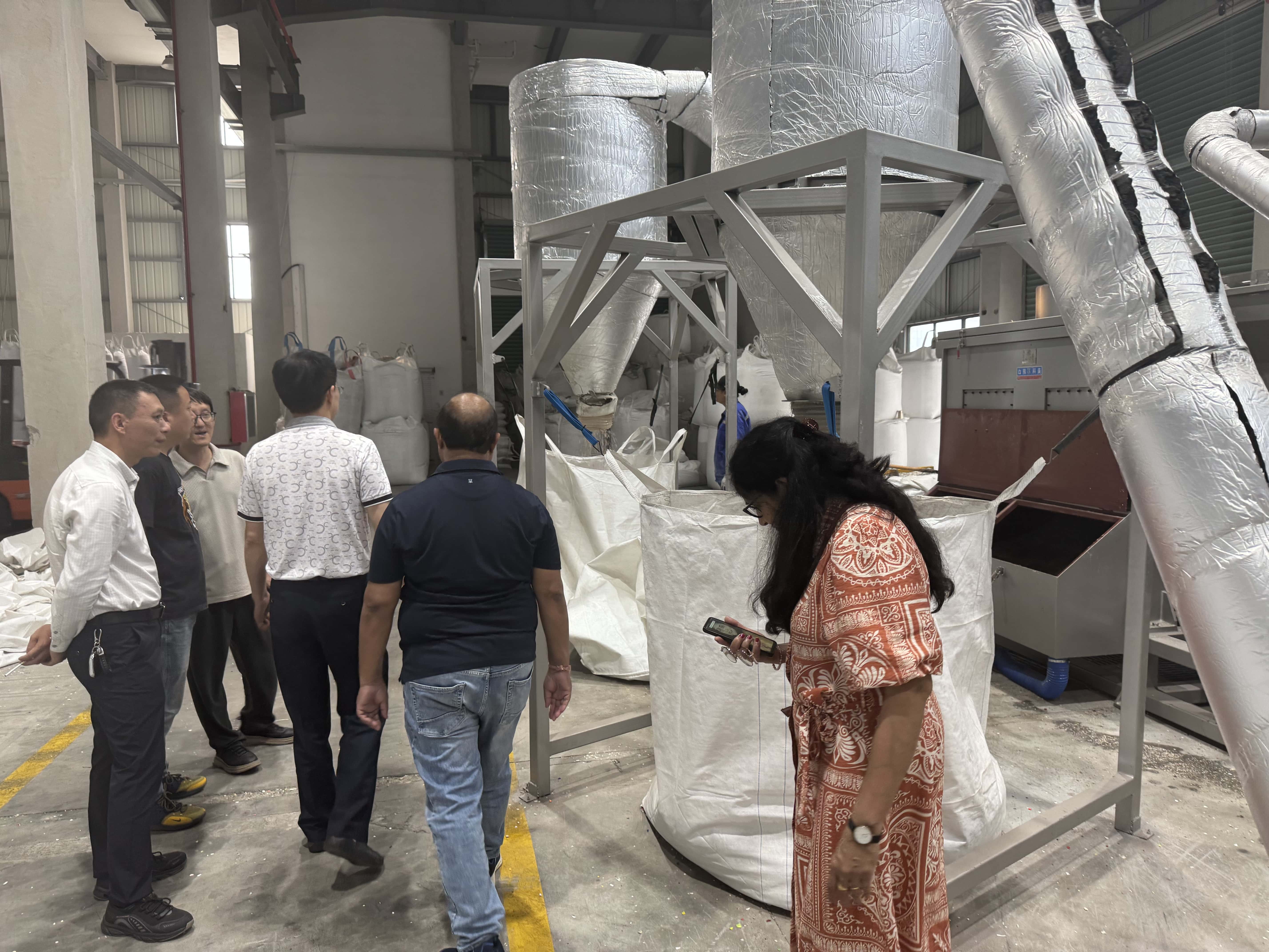 Indian Clients Visit Our Company, Highly Praise Our Recycling Equipment Technology (3).jpg