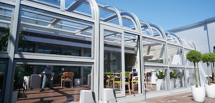 SK-S01 L-curved Retractable Sunroom