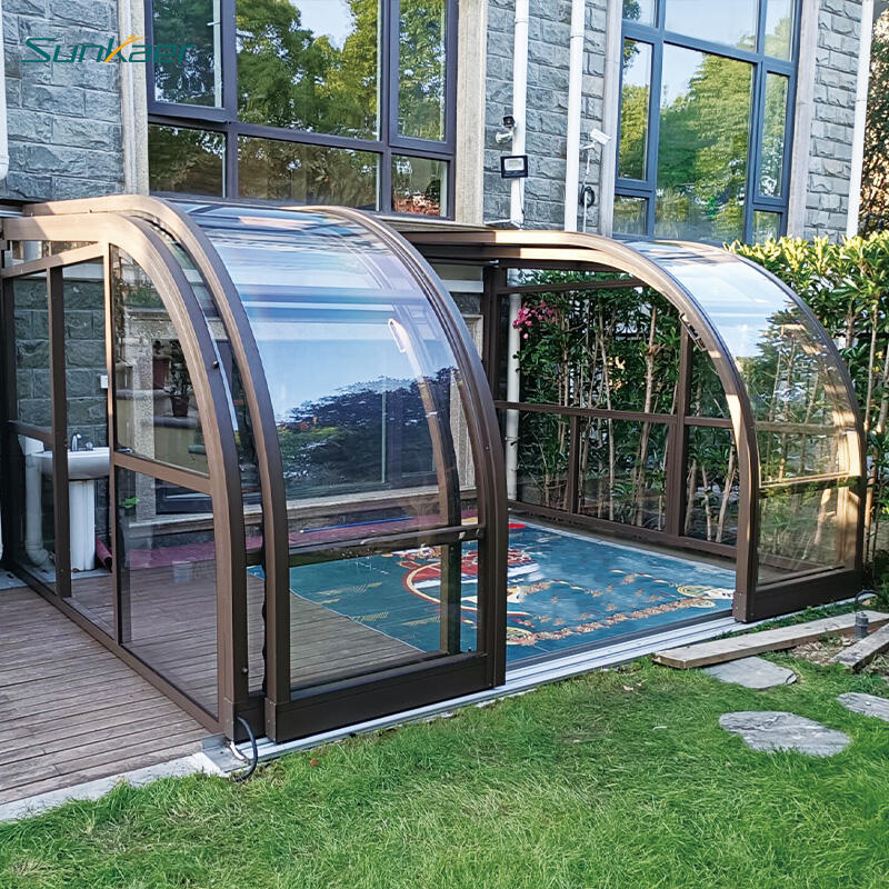 Ultimate Guide: How to Customize Your Retractable Enclosure for Comfort & Year-Round Use