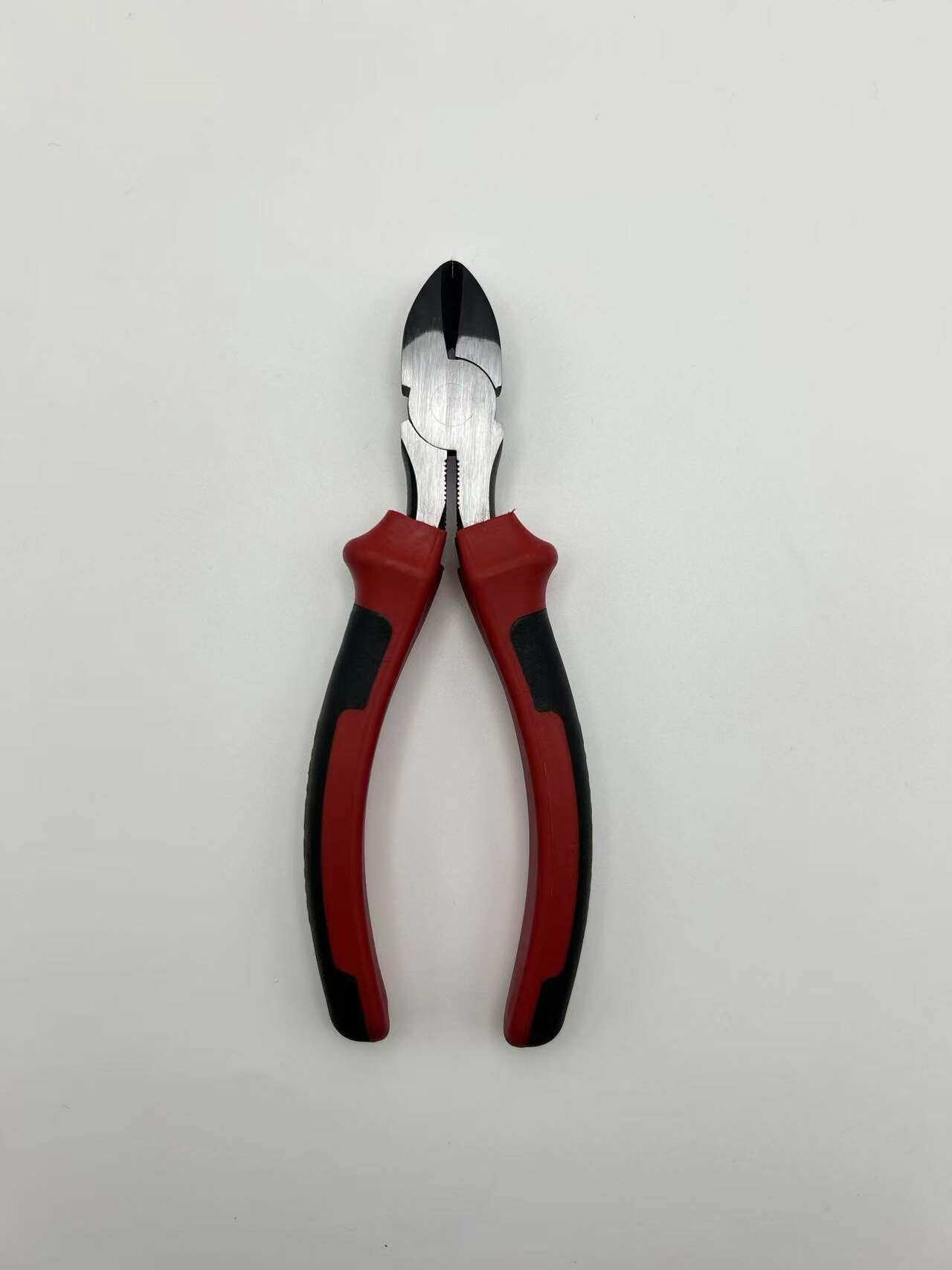 OEM Pliers: Custom Manufacturing for Your Brand