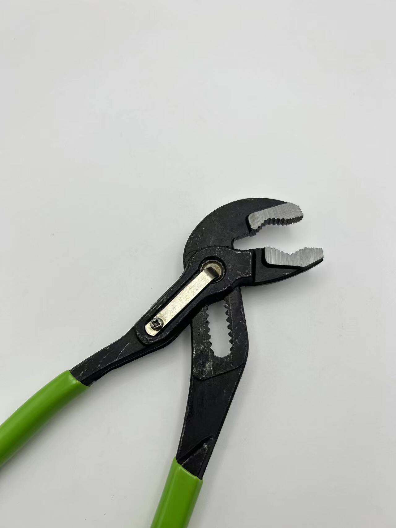 Water Pump Pliers for Irrigation Systems: Versatile for Agricultural Use