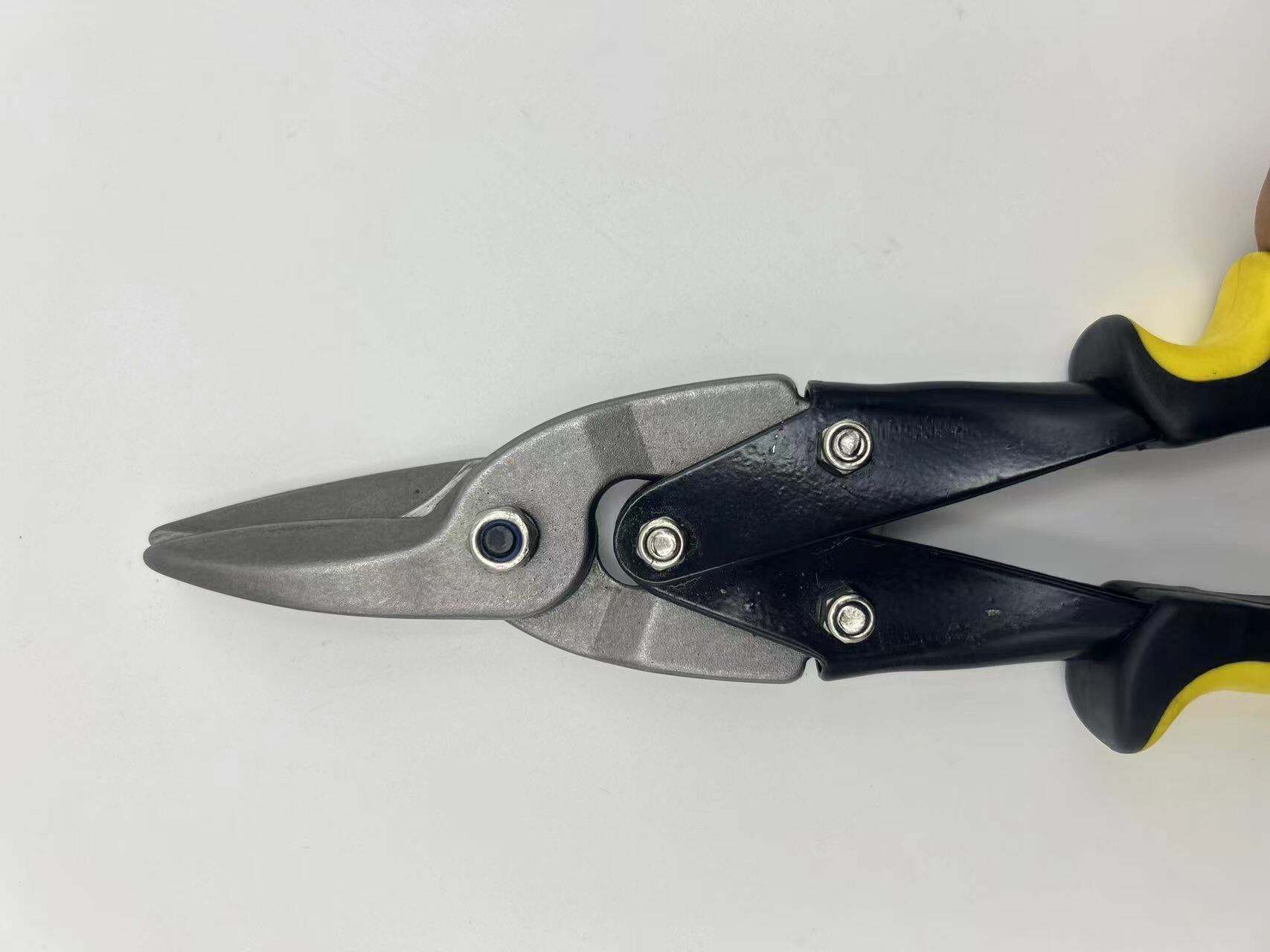 Hand Tools for Jewelers: Precision Gear for Jewelry Crafting