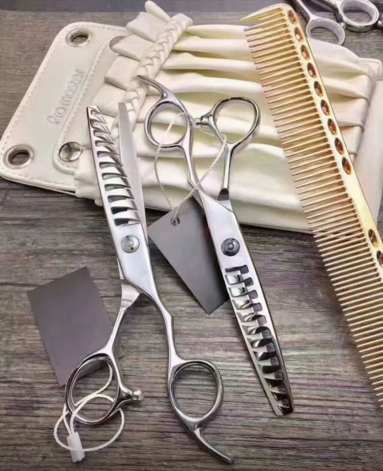 Which industrial scissors cut thick metal wires efficiently?