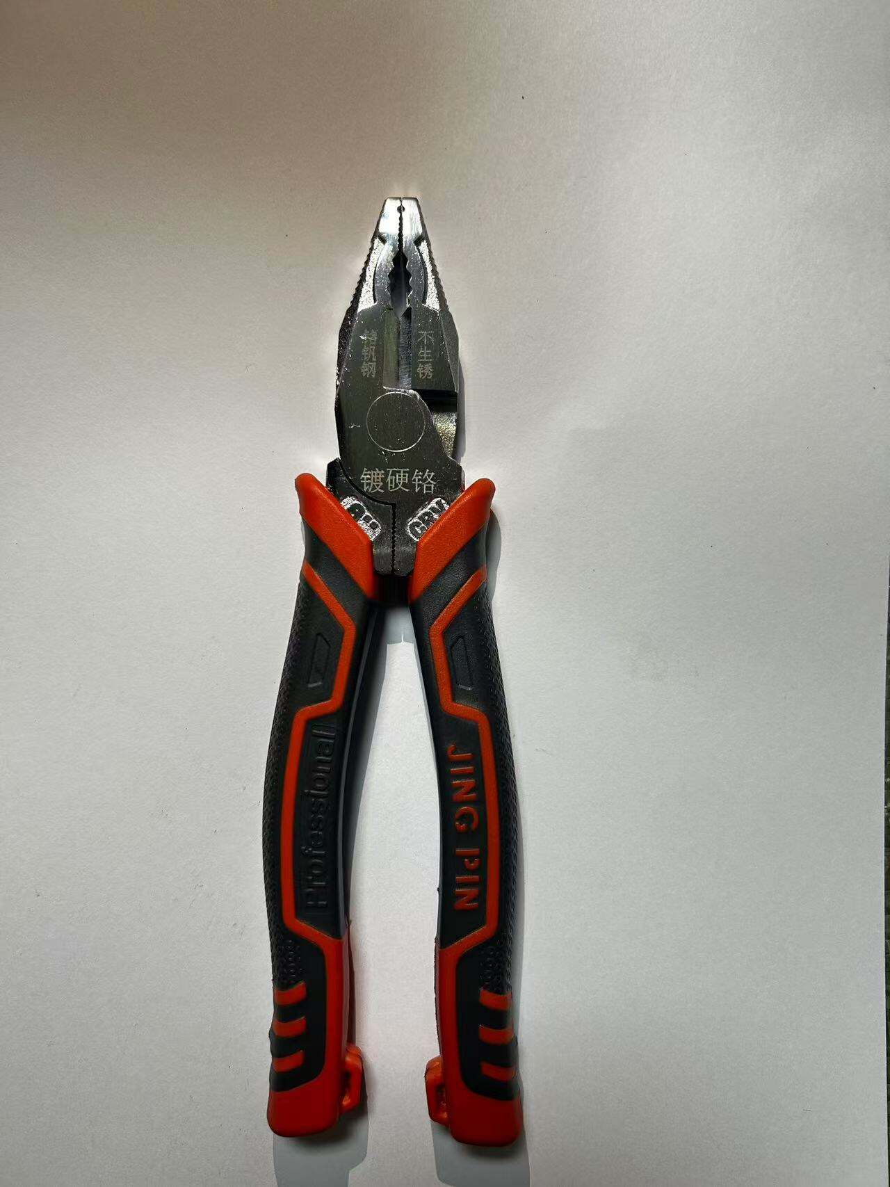Combination Pliers with Comfortable Grip: Ergonomic for Prolonged Use