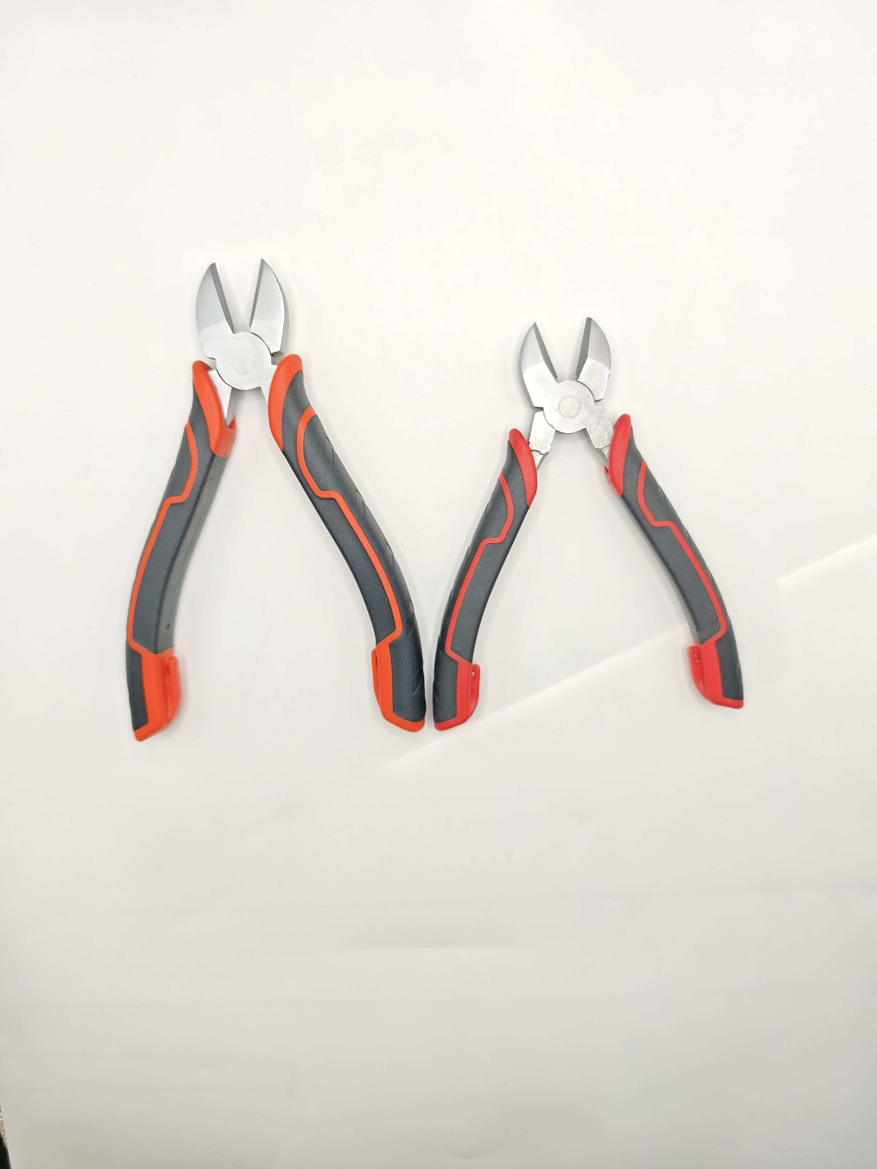 How to select pliers for automotive maintenance workshops?