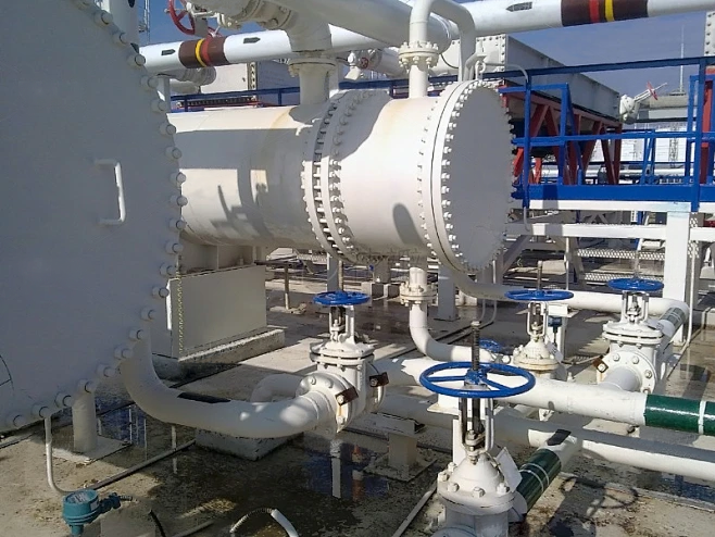 věž a interní komponenty Případové studie optimalizovaných věží a interních komponent v chemických závodech