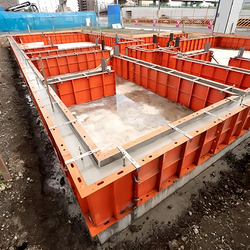 Turnare beton cu formwork metalic