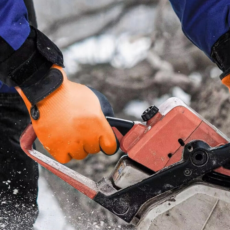 Unmatched Performance of Iboate Gloves for Winter Work