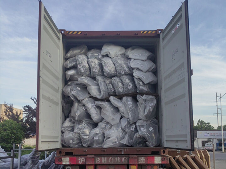 Yiwu Ronwin Import And Export: Dozens of Containers Shipped to US, Europe, and Middle East in April