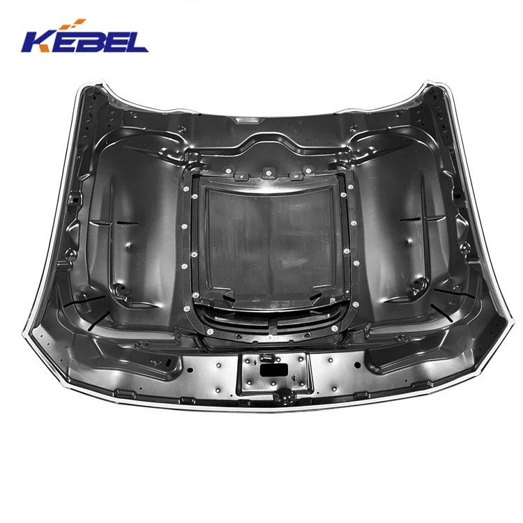 Široký výběr kapot automobilových motorů, které splňují různé potřeby zákazníků