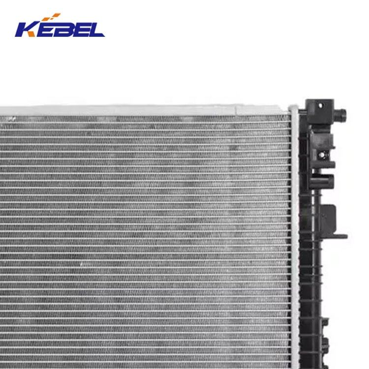 Остани спокоен по пътя с нашия премиум асортимент радиатори за Audi A4