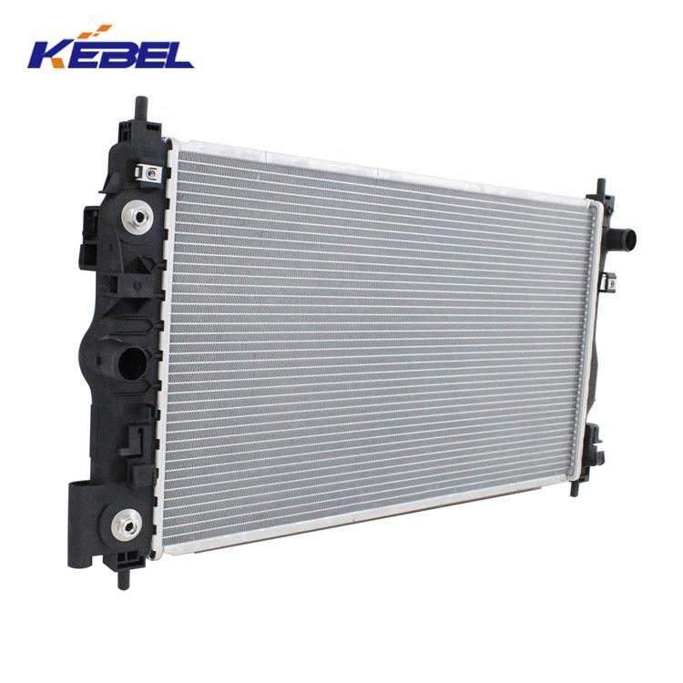 Lindungi mesin Anda dari overheat dengan produk radiator tahan lama kami