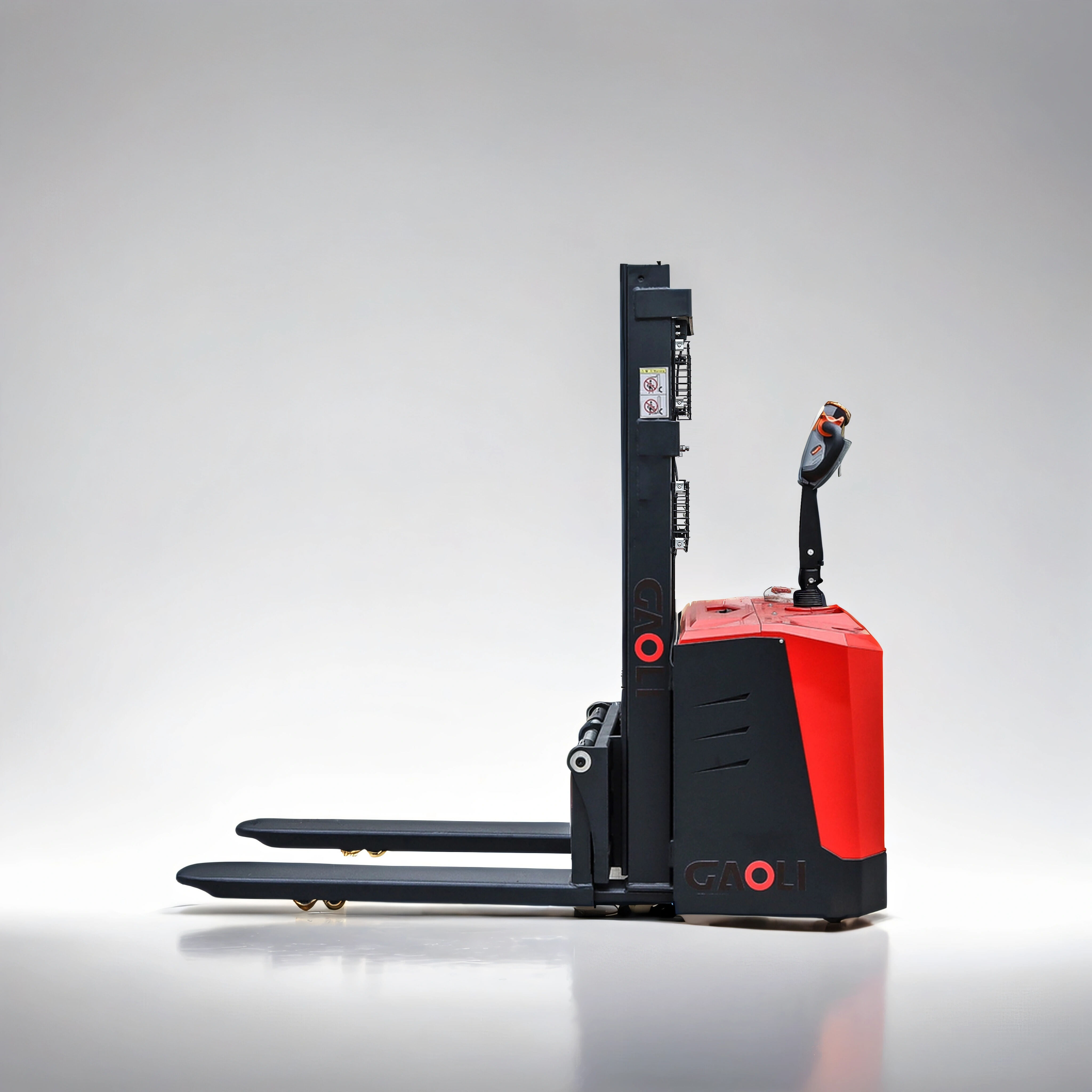 Electric Pallet Trucks: The Key to Faster Order Picking