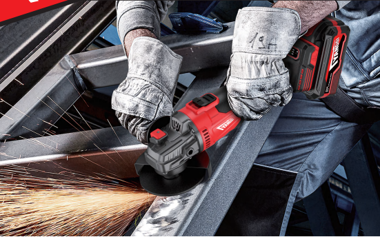 Cutting Through the Noise: Top Cordless Battery Chainsaws