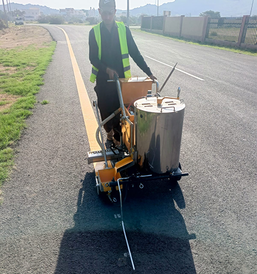 Construction case: Hand pushed hot melt road scraping and marking machine and hot melt kettle in Saudi Arabia