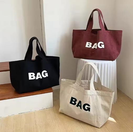 Paano Nakaaapekto ang Materyal ng Shopping Bag sa Kanyang Tinitiis?
