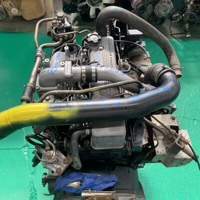 180 Lb-Ft Nissan FD46T Motor Dieselis Usus Design Camshaft Supra Caput