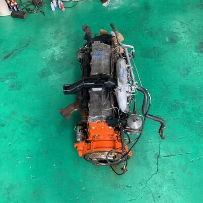 6 Velocitas Manualis Isuzu 6RB1 Furgonem Usus Diesel Motor Ad Gravem Camionem