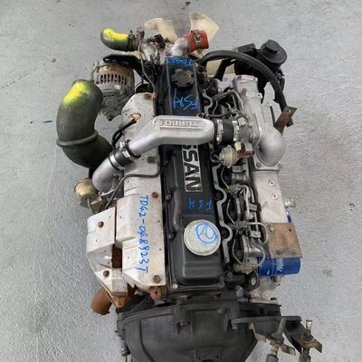 Nissan TD42T Usus Diesel Motor Aptus Pro Patrullos Et Vehiculis Agriculturalibus