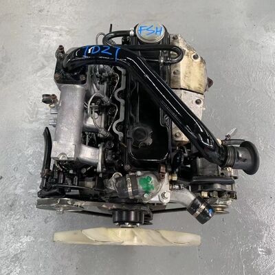 Partes Motoris Automobilis Usatus Nissan TD27 Motor Diesel / 4 Cylindri Pro Pickup