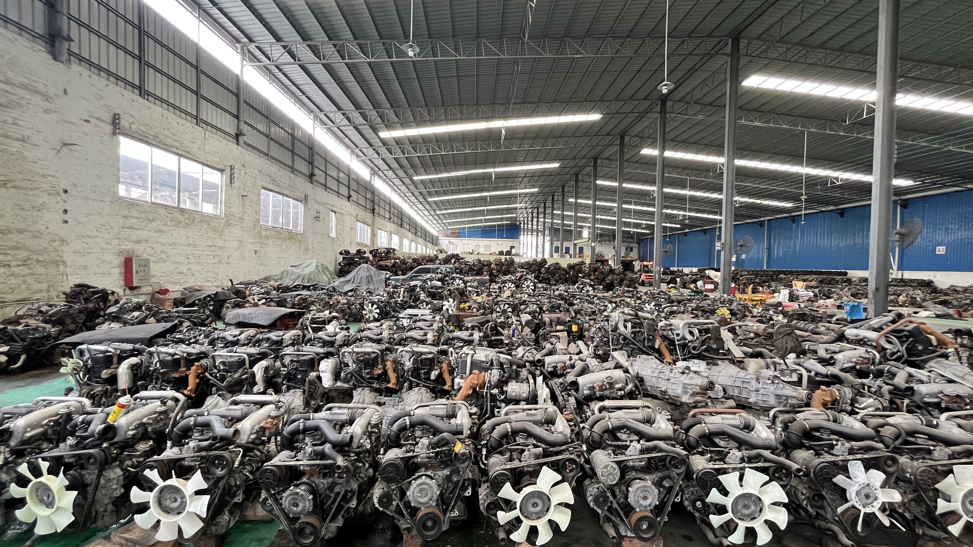 high quality mitsubishi used 6d17 engines for trucks used diesel complete engines-0