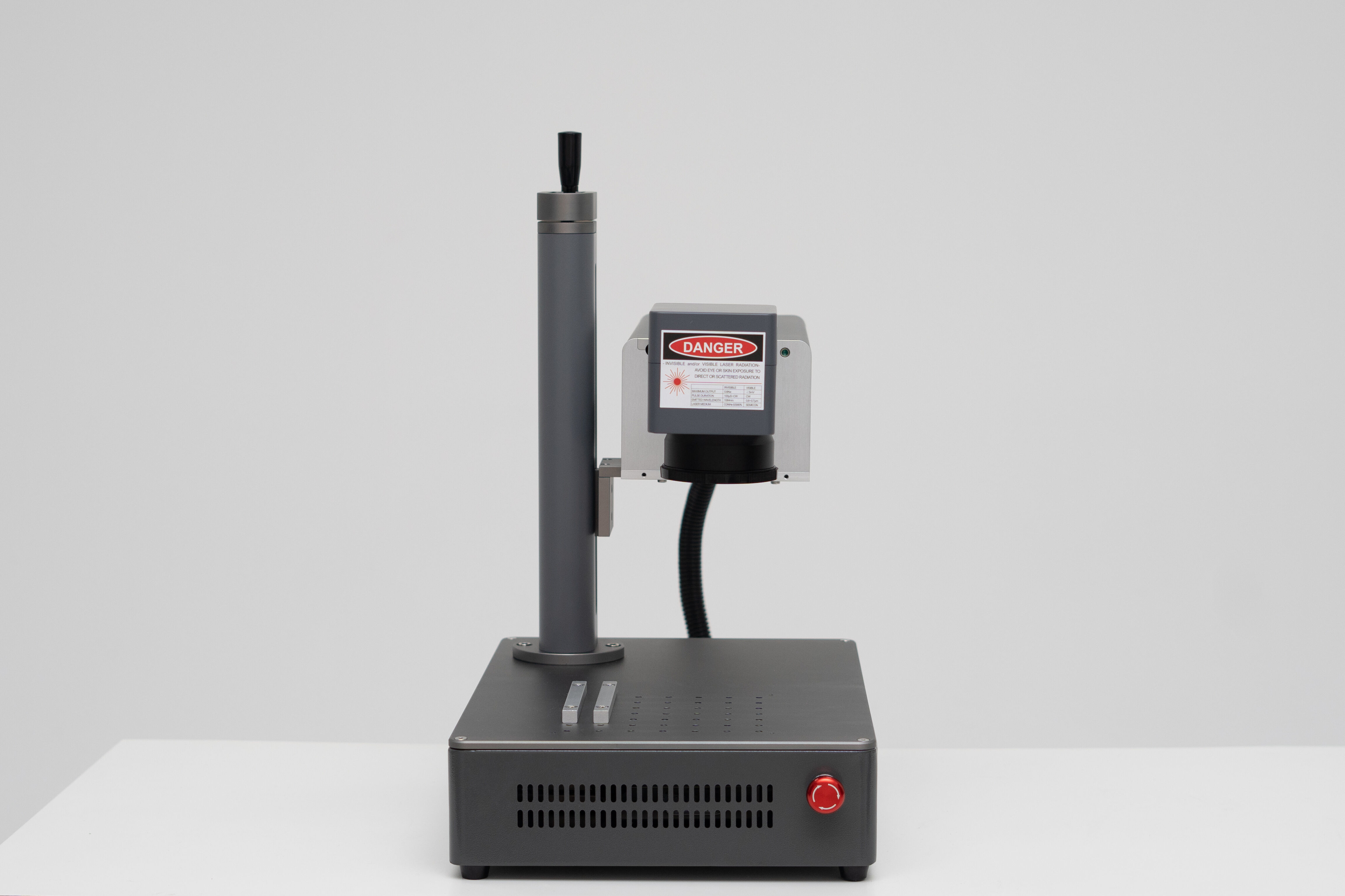 Комплексная совместимость материалов и универсальный диапазон применения