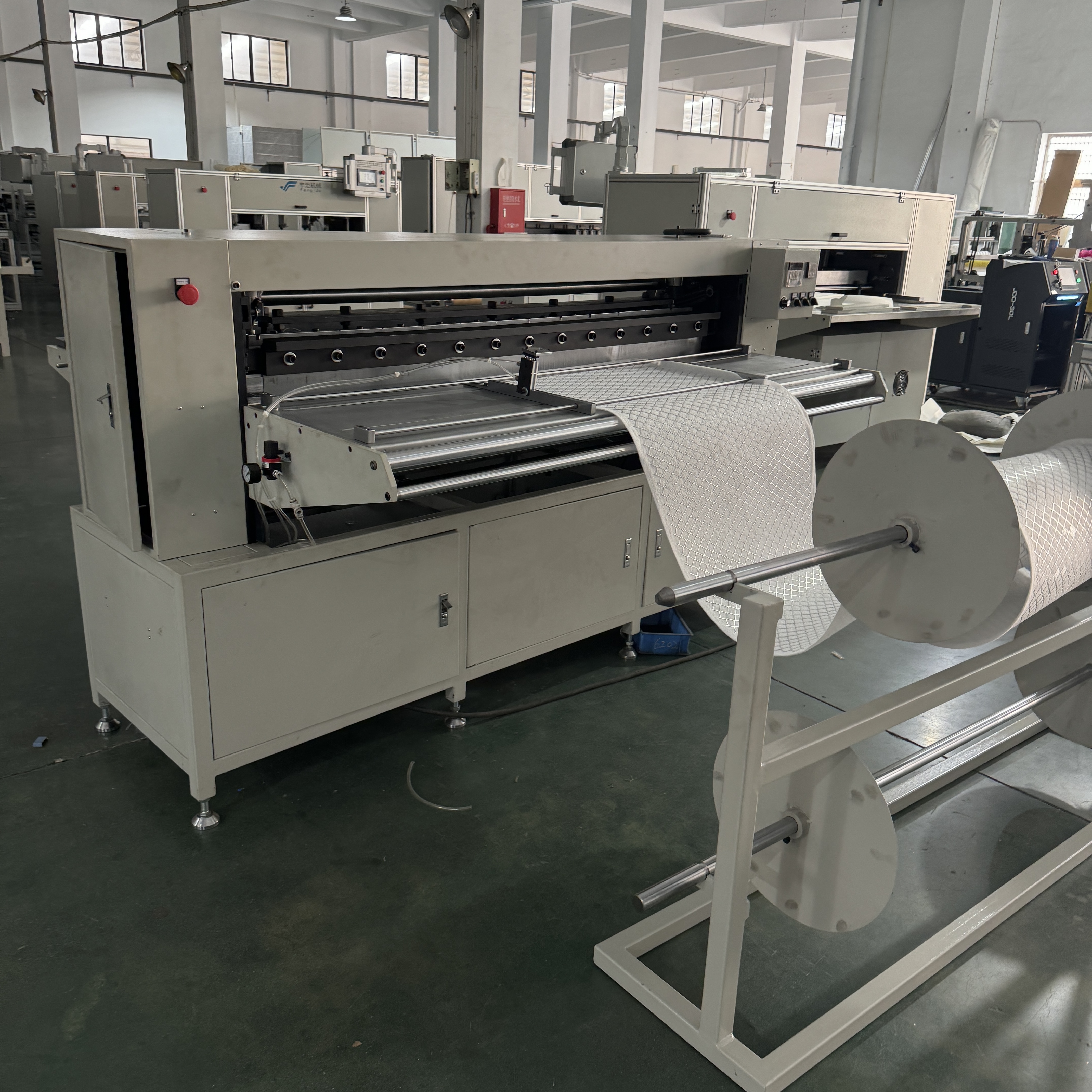 Semi-Automatic Pleating Machine.jpg